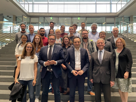 Berlin-Exkursion Gruppenfoto.png